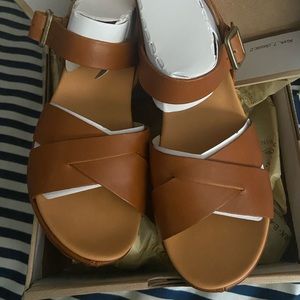 Women’s sandals